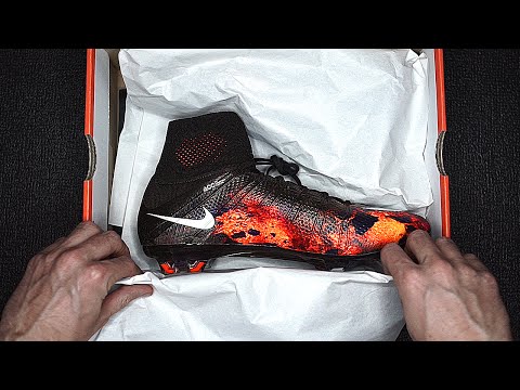 Cristiano Ronaldo's Nike Superfly 4 CR7 Fußballschuhe - Unboxing