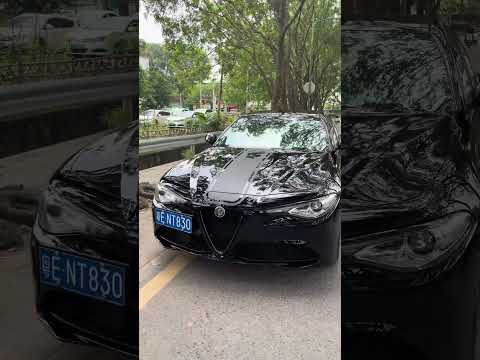 This Black Alfa Romeo is Pure Street Elegance 😍🚘🔥