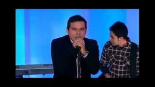 En La Cruz Lyrics English Translation