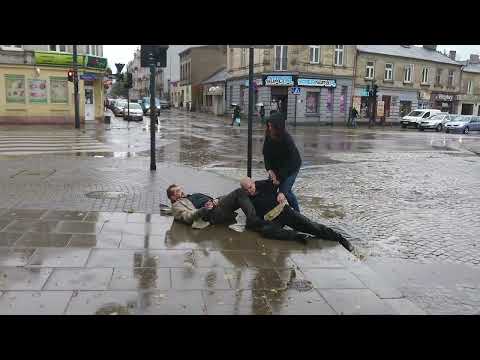 Menele Łódź / homeless people alcoholic on the streets of Poland