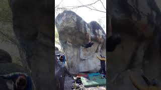 Video thumbnail of Le Toit du Cul de Chien, 7a. Fontainebleau