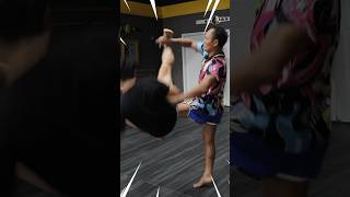 Download lagu Saenchai Showing How to Sweep From A Leg Catch | Muay Thai mp3