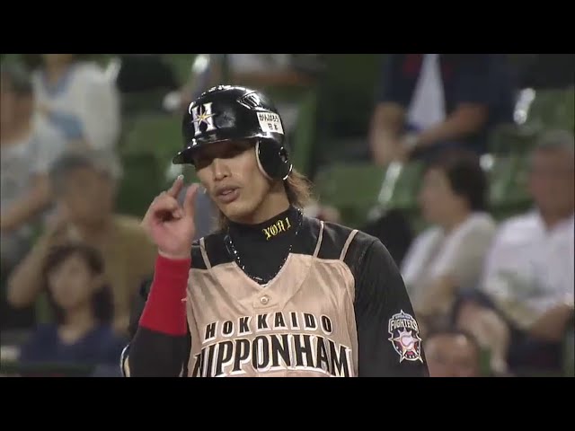 【7回表】二死から繋いでファイターズ陽が反撃のタイムリー!! 1点差に詰め寄る!! 2014/8/15 L-F