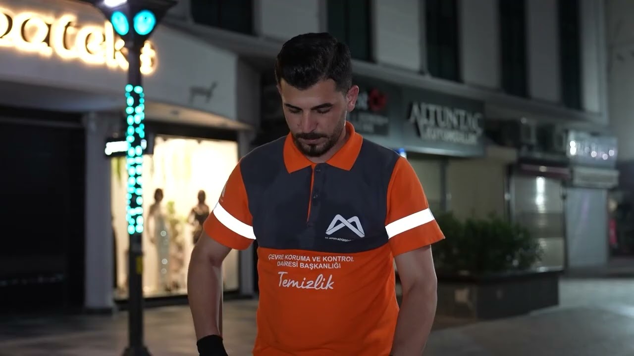 AKDENİZ’İN İNCİSİ MERSİN’DE, BÜYÜKŞEHİR’DEN TEMİZLİKTE KESİNTİSİZ HİZMET