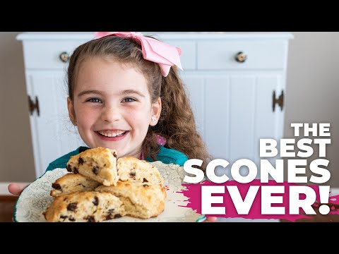 BEST SCONES EVER! Chef Paisley Makes Chocolate Chip Scones (and a Lemon Blueberry recipe included!)