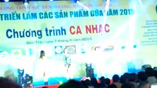 preview picture of video 'Lể Hội Dừa Bến Tre 2015'