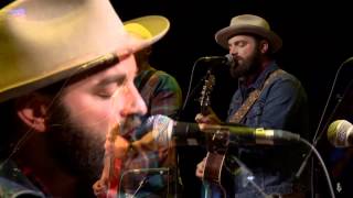 Drew Holcomb and The Neighbors - “American Beauty” (eTown webisode #783)