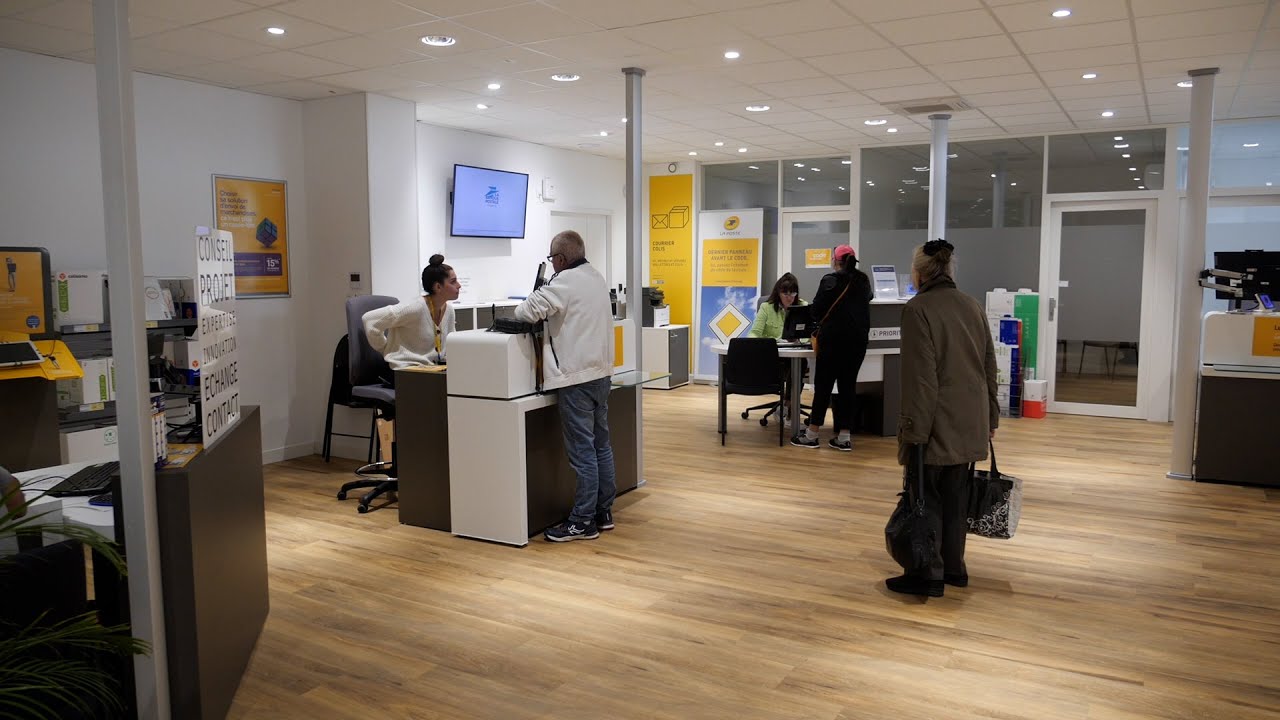 Aix-les-Bains : Inauguration du nouveau bureau de poste d'Aix-les-Bains