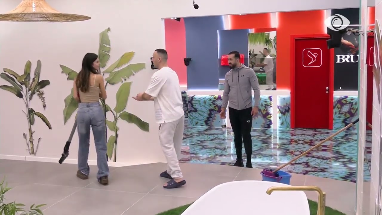 Loredana hedh batuta me Jozin teksa pastron shtëpinë: Po deshe na jep ndonjë lek, se mend kemi