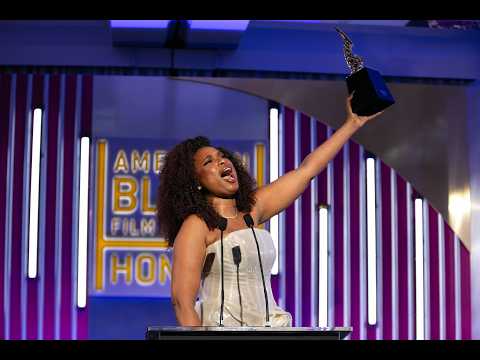 Sheryl Lee Ralph Presents Jennifer Hudson with the Renaissance Award at ABFF Honors 2026