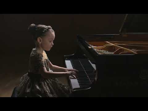 Агафья Корзун, 6 лет, Адажио, А. Марчелло - И.С. Бах