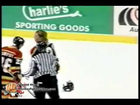 Jan 14, 2005 Shawn Legault vs Derek Parker New Mexico Scorpions vs Wichita Thunder ROUND3 CHL