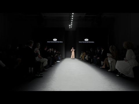 Milano Moda Graduate S21