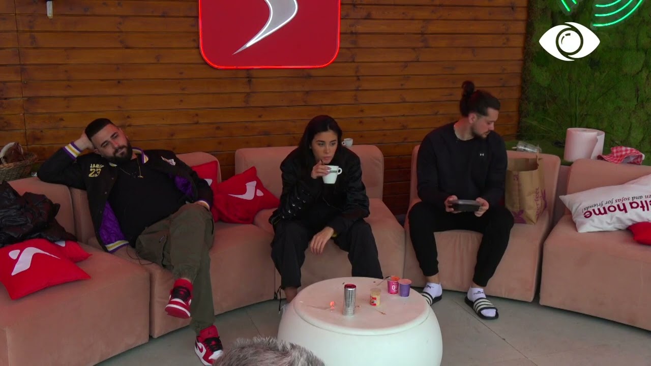 Luizi u shpërndan ushqimet e Perfect Food banorëve