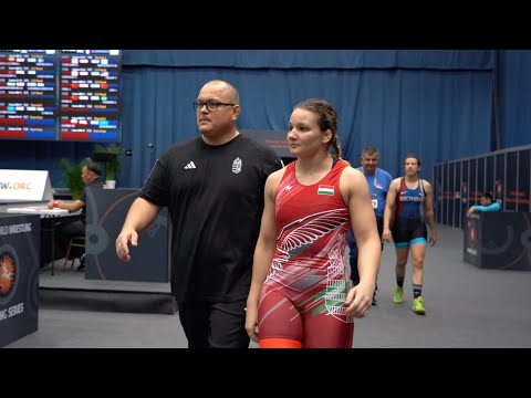 Két ezüstöt nyert női csapatunk az UWW-rangsorversenyen