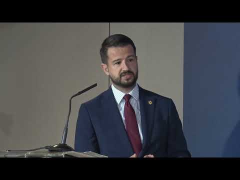 VIJESTI U POLA 7 - SUKOB OKO BRZE HRANE U ZGRADI | Vijesti online