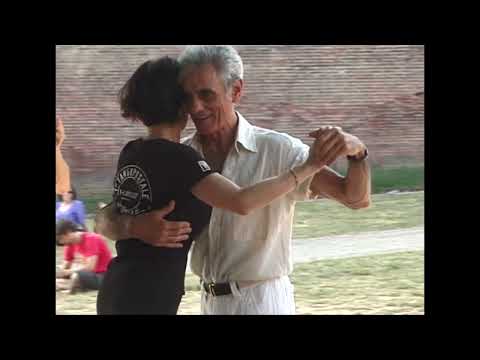 Eterna Milonga jeudi: video 3 @ Place de la Daurade Tangopostale 2010