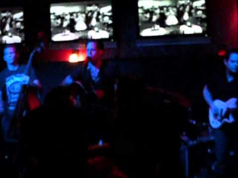 ROCKIN RYAN AND THE REAL GONERS ROCK ON MOON.wmv