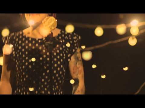 download lagu mp3 mp4 Kingfisher Blue, download lagu Kingfisher Blue gratis, unduh video klip Download Kingfisher Blue Mp3 dan Mp4 Popular Gratis