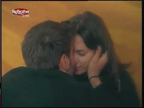 Big Brother Greece 2010 - - Αλέξης Στέλλα Φιλάκια