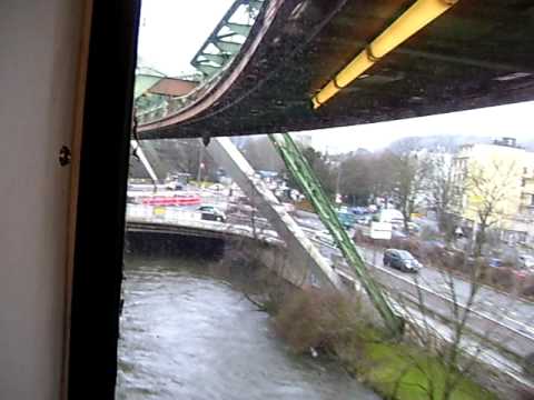 Schwebe-Bahn in Wuppertal 08
