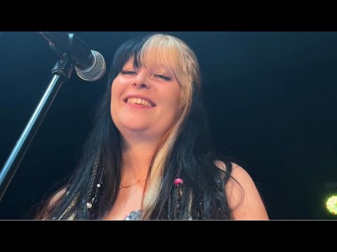 Loudá se půlměsíc (Marta Kubišová) - Teri Štěpánová