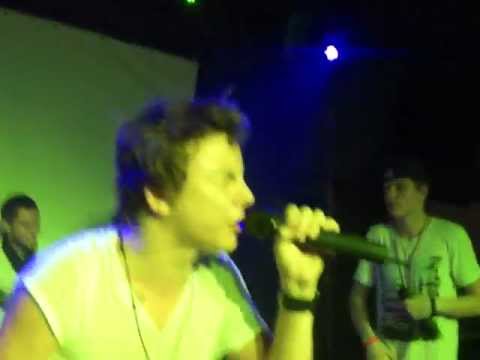 Johnyboy ft.Elvira_T - Ненавижу,но люблю (15/12/12 Сумерки.Калуга)