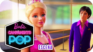 Courtney en el Camp Musical | Escena | Barbie™ Campamento Pop