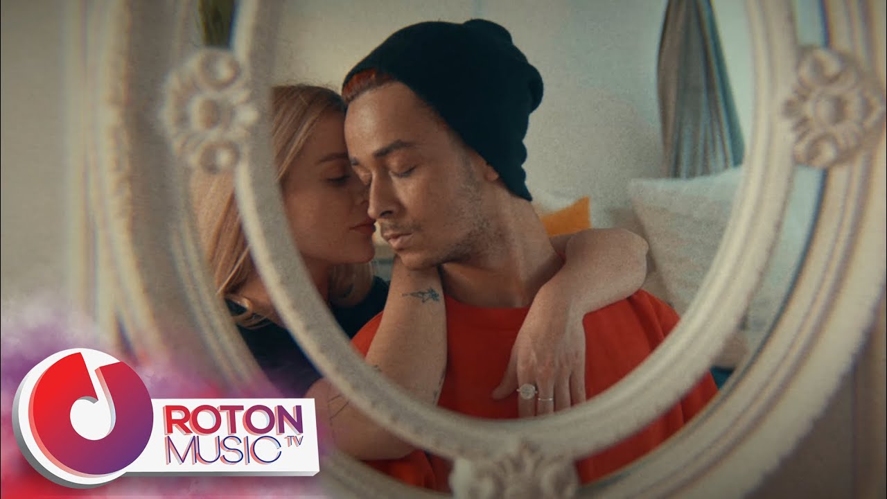 Lost Between Lyrics - Christian Eberhard x Dara Lost Between Lyrics - Christian Eberhard x Dara