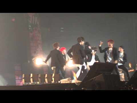 120714 - TRB in Manila - Boy in Luv