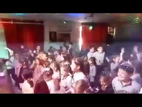 okulda parti zamanı