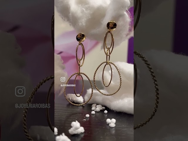 Vídeo relacionado con BTHRORO Anillos para Niñas 36 Pieces, Ajustables Anillos Princesa Joyas Rings Pretend Play Dress up joyeria Regalo para Niña Regalos Fiesta Cumpleaños(Estilo al Azar)