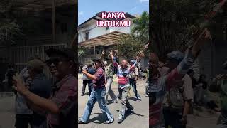 Download lagu HANYA UNTUKMU - IDA LAILA || Lagu Kenangan || costume karnafal jadul #tembalangan #karnaval mp3