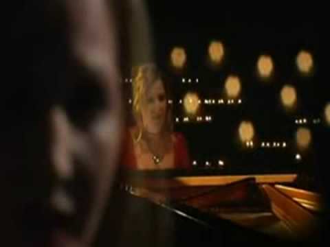 Noel - Evergreen Music Video