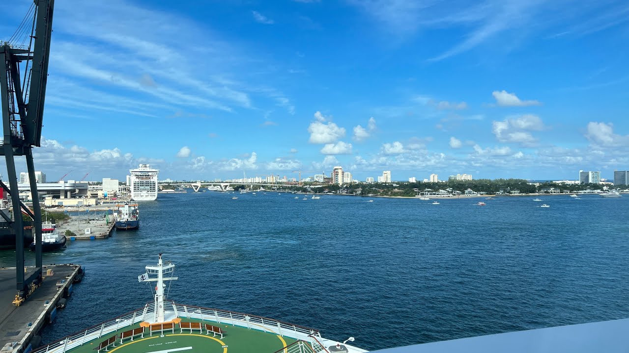 Liberty of the Seas - Cabin 9500 - Video 2