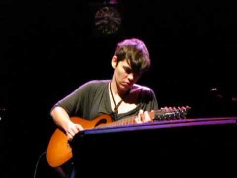 6/15 Kaki King - Fences @ CTE, Estarreja, Portugal (14/04/2012)