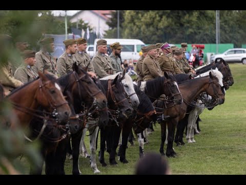Pokazy kawaleryjskie, przemarsz przez miasto, konkursy. XXIII Piknik Kawaleryjski w Suwałkach