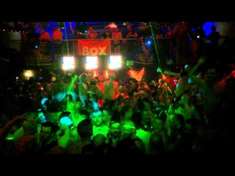 DJ Jon Doe playing Tribal Adventure - Dr. Kucho! at Greenkomm