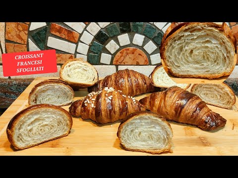 CROISSANT FATTI IN CASA 🥐🥐 SFOGLIATI. Ricetta dettagliata e gustosissima.
