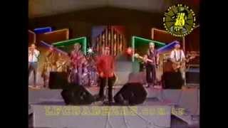 LOS FABULOSOS CADILLACS &quot;DEMASIADA PRESIÓN&quot; @ La Noche del Domingo, Telefé 1990