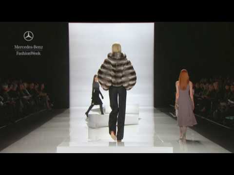 Chado Ralph Rucci Fall 2009 runway show, Mercedes-Benz Fashion Week