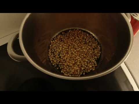 MongoTV_12410 - Del 1 - POPPER POPCORN SENT LØRDAG AFTEN OG SNAKKER