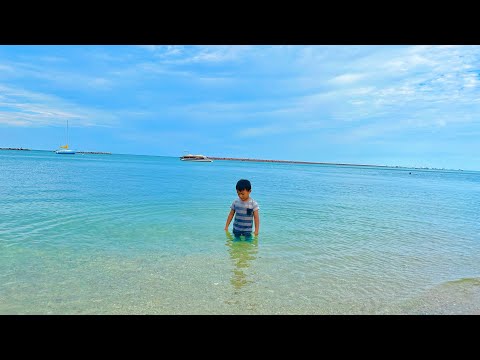 Hanif playing at the beach 🏝️