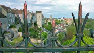 Barge cruising in the Burgundy region of France with European Waterways