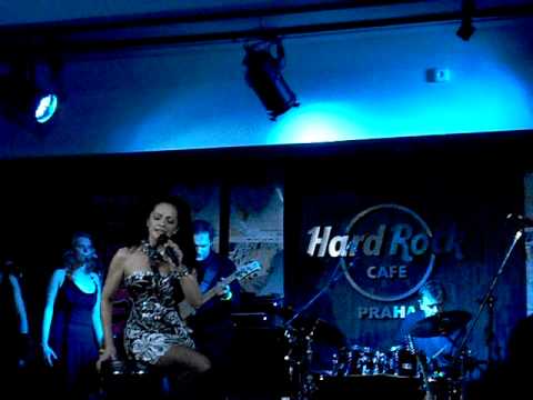 Lucie Bílá - Lásko máš modrý stín