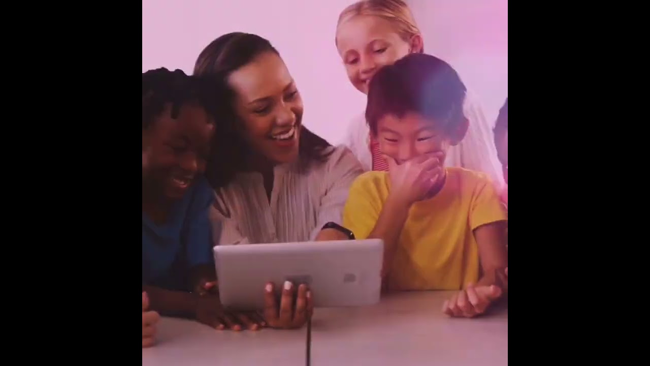 Free HD Stock Footage || Children With Mum playing || No Copyright #nocpoyright #freestockfootage