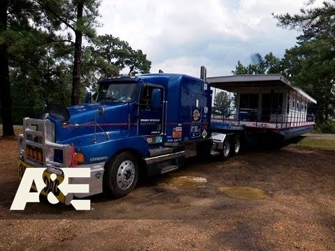 Shipping Wars: Marc Delivers an Oversized Houseboat (Season 7,Episode 3) | A&E