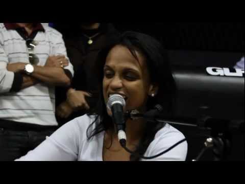 FLÁVIA SANTANA - DOCE VAMPIRO