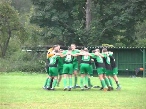 KS.Piast Pawłów - Radość zawodników Piasta po wygranych derbach z MKS Zabrze Kończyce