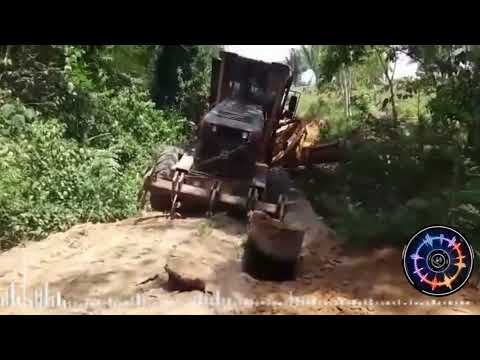 Moto niveladora caiu na ponte veja colniza Matogrosso 